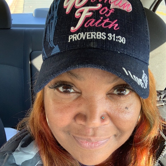 Meet your Posher, Erica - Picture 1 of 1